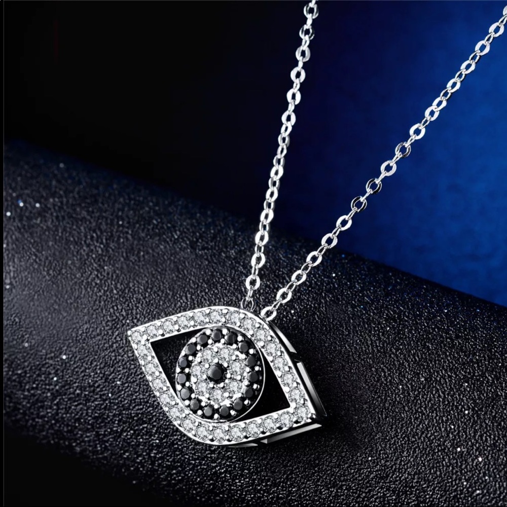 New 925 Silver White and Black Sapphire Necklace - Picture 5 of 6